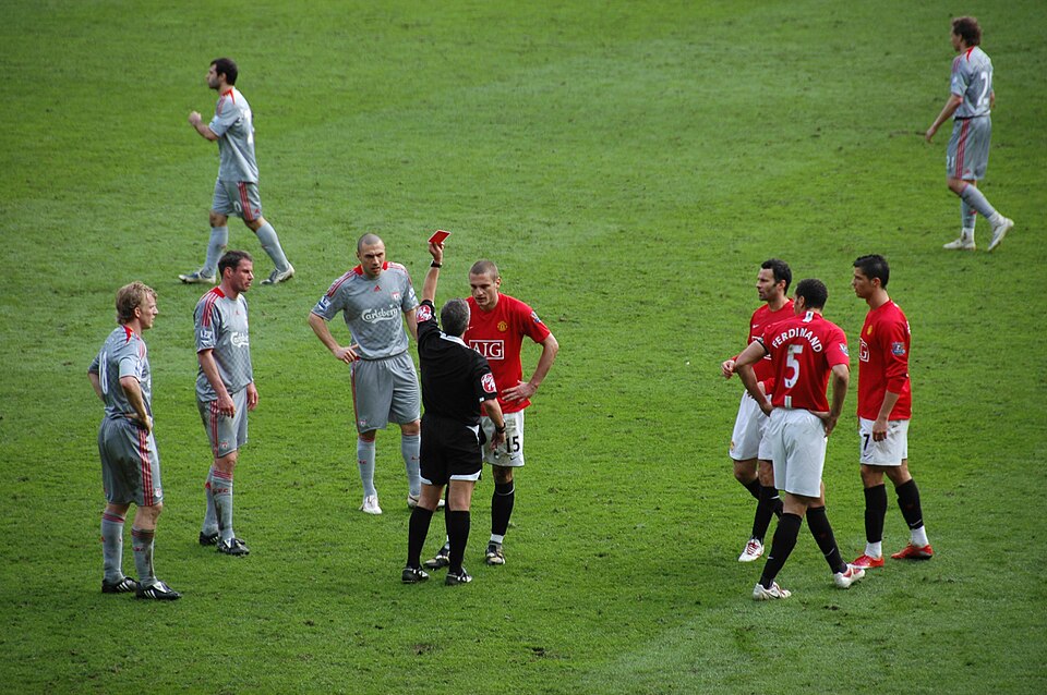 SINDOgrafis: Manchester United Resmi Putus Kontrak Cristiano Ronaldo - SINDOnews.com